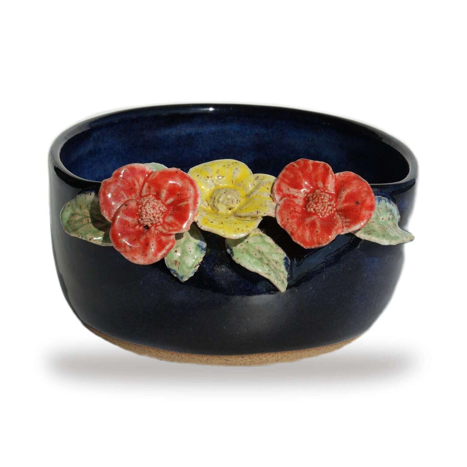 Cachepot Flor Azul, cerâmica feita à mão por Marisa Yamaguchi, vista 2