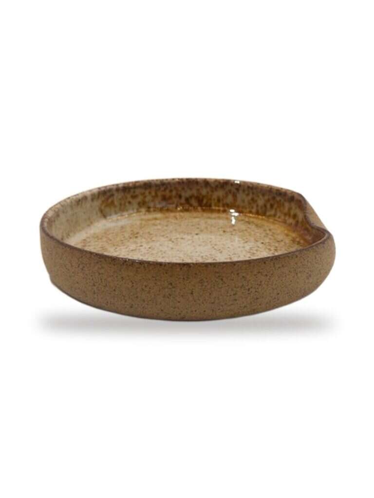 Porta-copo cerâmica caramelo, Yamaguchi Studio (peça única feita à mão por Marisa Yamaguchi)