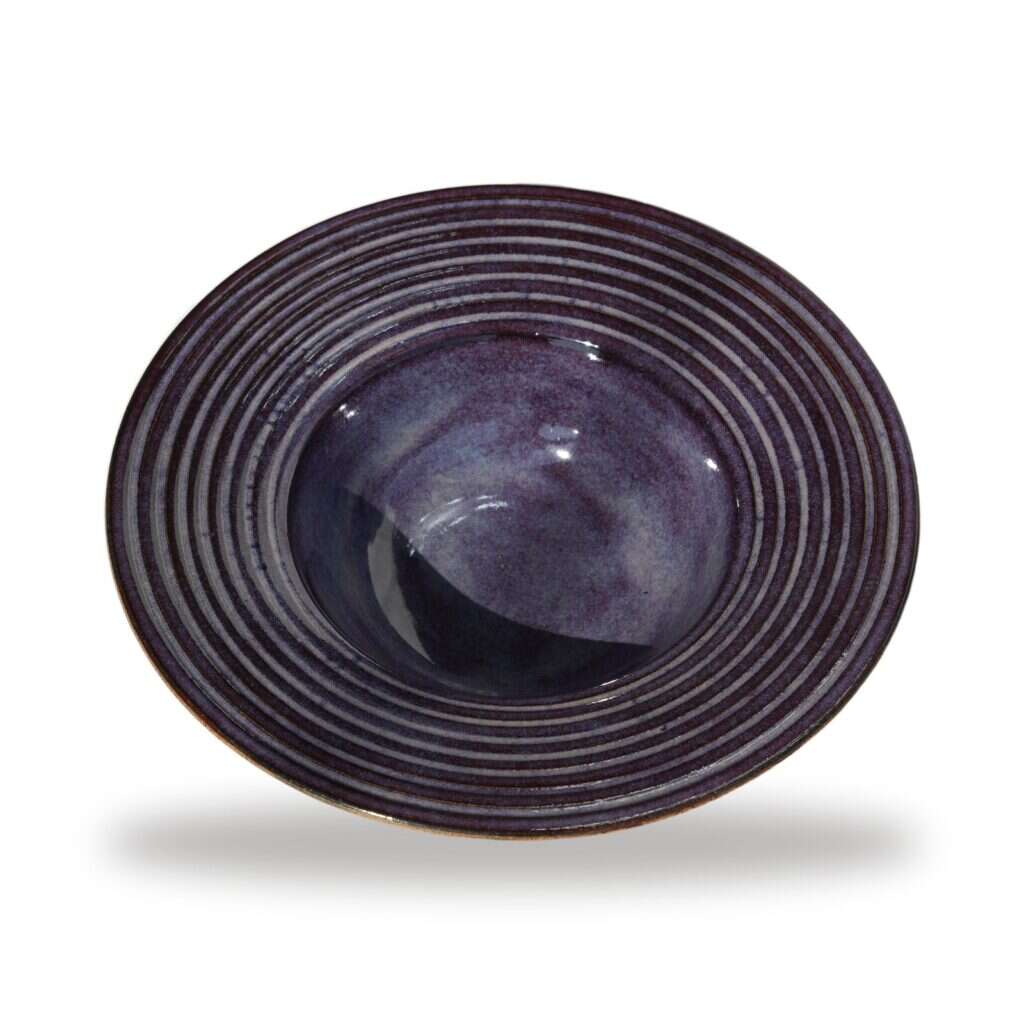 Prato Risoto Roxo, cerâmica feita à mão por Marisa Yamaguchi, vista 2